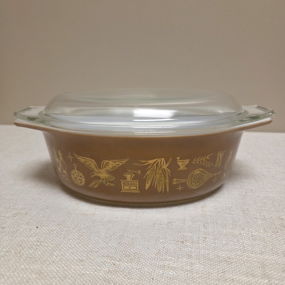 Vintage Pyrex Early Americana Eagle 043 Oval Casserole Dish 1-1/2Qt W/ Lid Brown